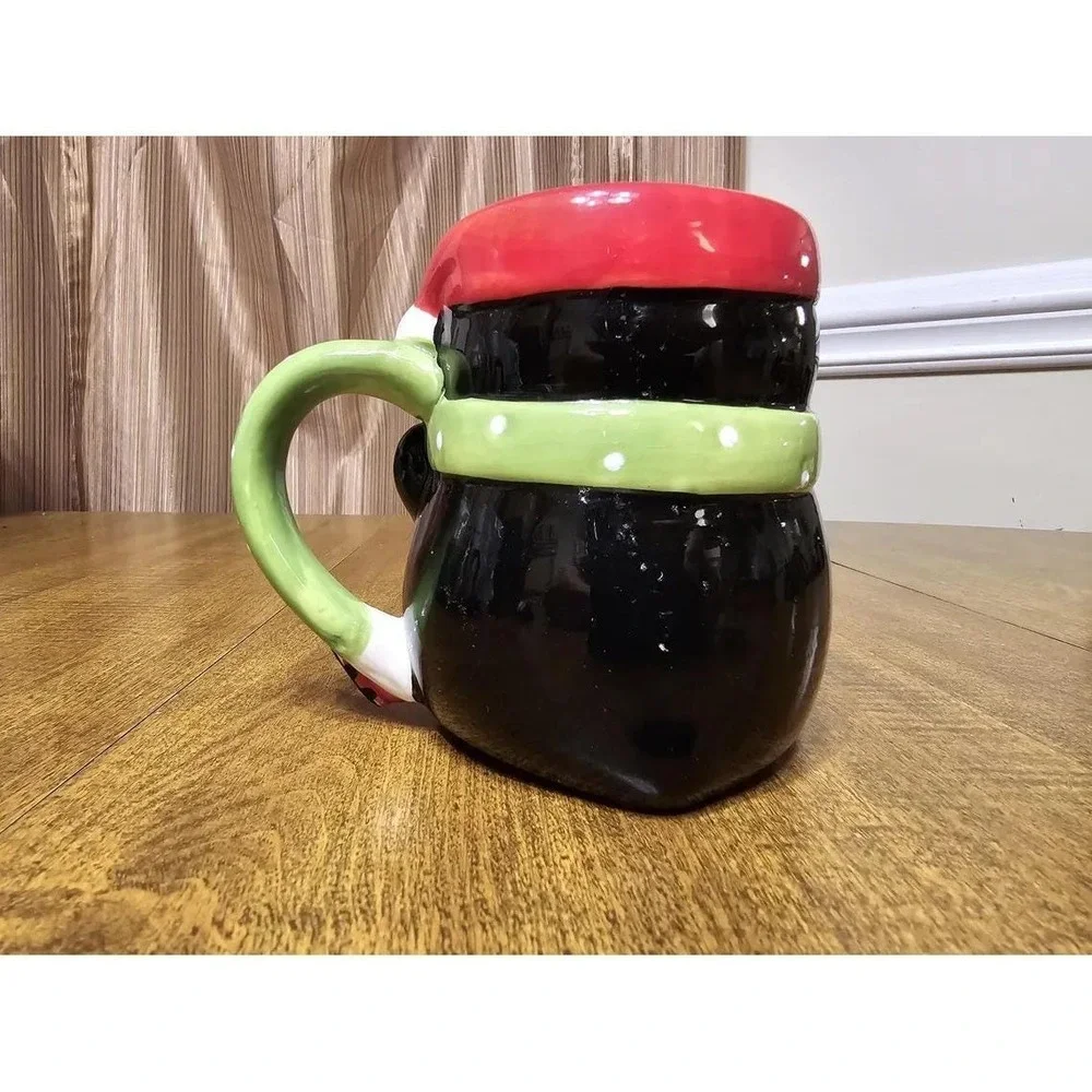 Handmade Penguin Ceramic Mug Mistletoe Scented 19.6 Ounce Soy Wax Candle A54